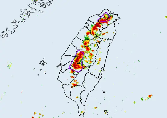 ▲今(29)日下午大雷雨狂襲全台，新竹縣、嘉義縣、嘉義市有局部大雨或豪雨，水利署也發布淹水警戒。（圖／中央氣象署）