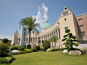 亞洲大學在多項指標中表現突出,「人工智慧領域」位列全球第115名,「綠色與永續科學與技術」排名全球第71名,兩項皆為全台第一。(圖/翻攝自亞洲大學官網) ▲亞洲大學在多項指標中表現突出,「人工智慧領域」位列全球第115名,「綠色與永續科學與技術」排名全球第71名,兩項皆為全台第一。(圖/翻攝自亞洲大學官網)