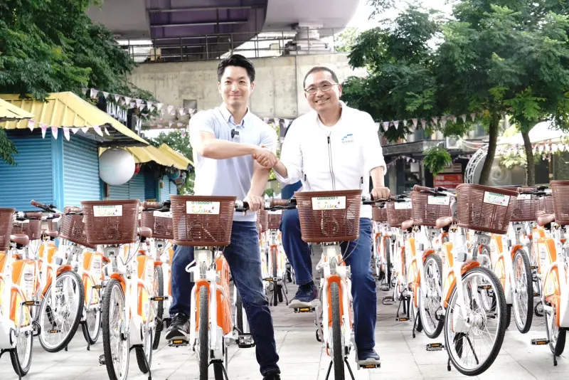 ▲台北市長蔣萬安、新北市長侯友宜出席「YouBike2.0E+自行車通勤綠廊 雙北攜手開啟綠色通勤新時代」記者會，回應柯文哲住家被搜索一事。（圖／台北市政府提供）