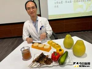 迎中秋大啖月餅烤肉配啤酒 65歲男子血糖飆到380送醫
