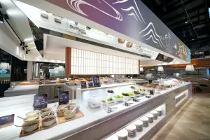 「饗食天堂」的「高雄夢時代店」是饗食天堂全台規模最大的旗艦店。(圖/饗賓集團提供) ▲「饗食天堂」的「高雄夢時代店」是饗食天堂全台規模最大的旗艦店。(圖/饗賓集團提供)
