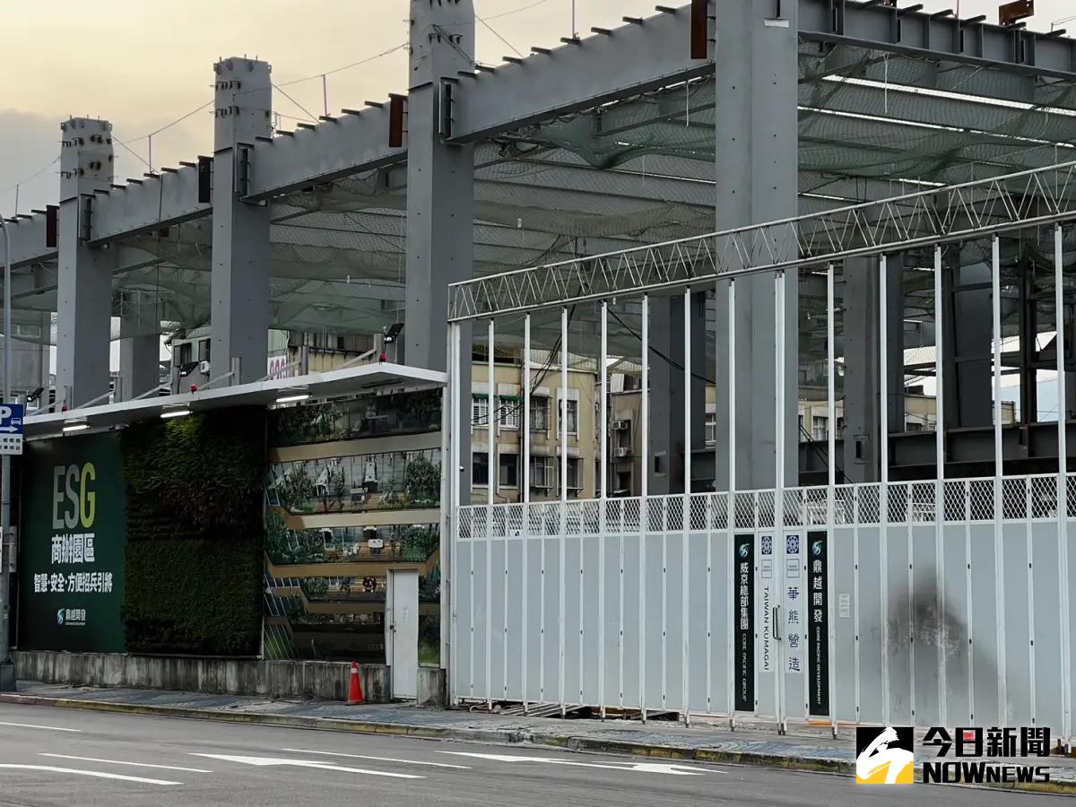 ▲鼎越開發公司前董事長朱亞虎因涉京華城容積案遭羈押禁見，高院今（9）日撤銷朱亞虎原裁定，發回台北地院重開羈押庭。（圖／記者張勵德攝）