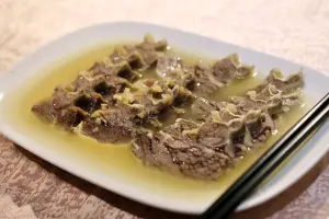 ▲「白切牛肉」香軟而夠味。（圖／記者葉盛耀攝）