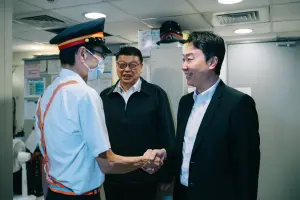 新官上任!陳世凱視察台鐵台中站月台站場 嘉勉堅守崗位執勤同仁