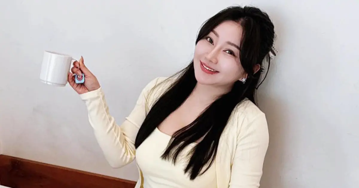 ▲天后闆妹3天前才問「男人有錢都會找小三嗎」，沒想到今（4）日老公豪哥就被爆料包養嫩妹。（圖／翻攝自臉書）