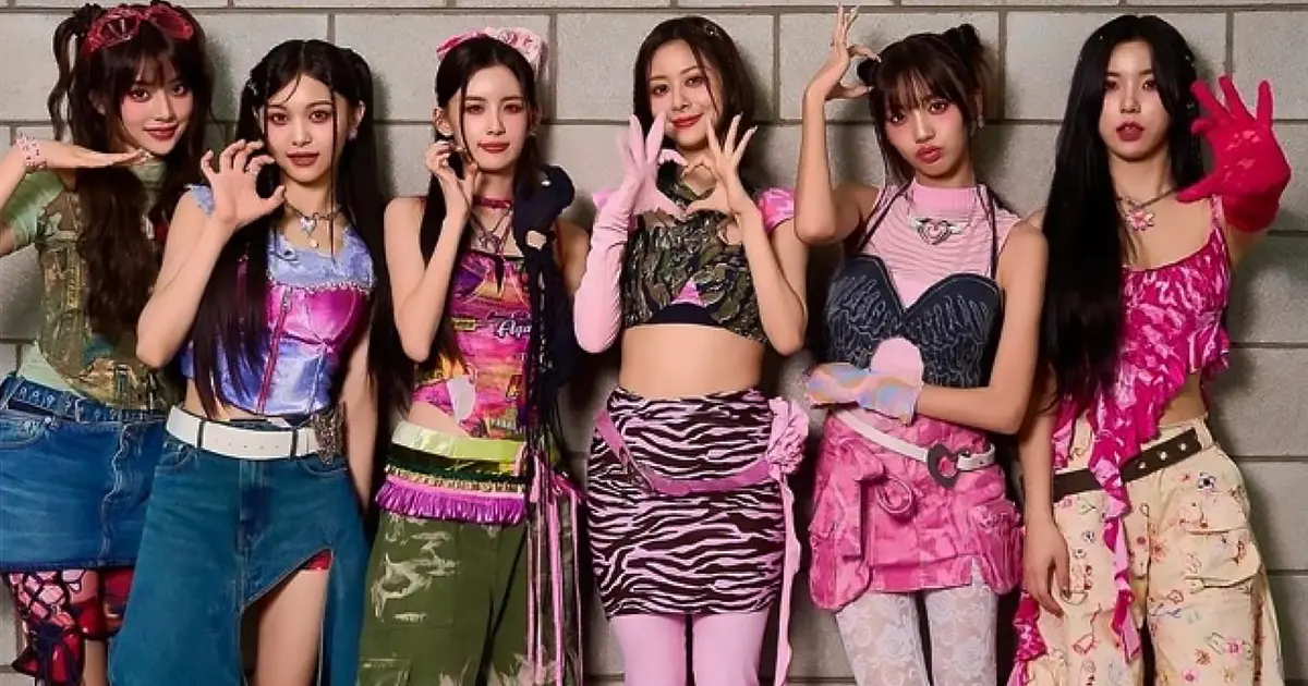 ▲幻藍小熊在南韓正式出道，卻有粉絲說不希望看到她們和男團互動。（圖／幻藍小熊 IG）