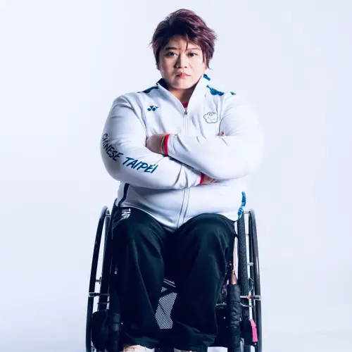 健力對於林資惠的意義,早已超越運動本身。從 17 歲開始健力訓練,到如今 42 歲,他不斷挑戰自我,突破極限。 ▲健力對於林資惠的意義,早已超越運動本身。從 17 歲開始健力訓練,到如今 42 歲,他不斷挑戰自我,突破極限。(圖/林資惠臉書)