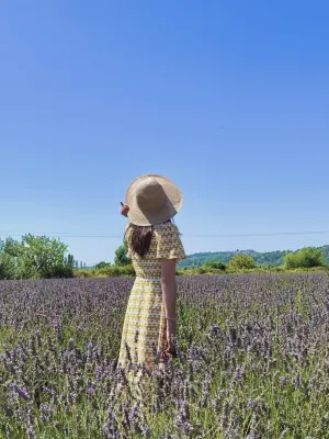 ▲曾馨瑩分享多張普羅旺斯薰衣草田的美照，並表示這是自己這些年一直想去的地方，今年終於如願。（圖／曾馨瑩IG）