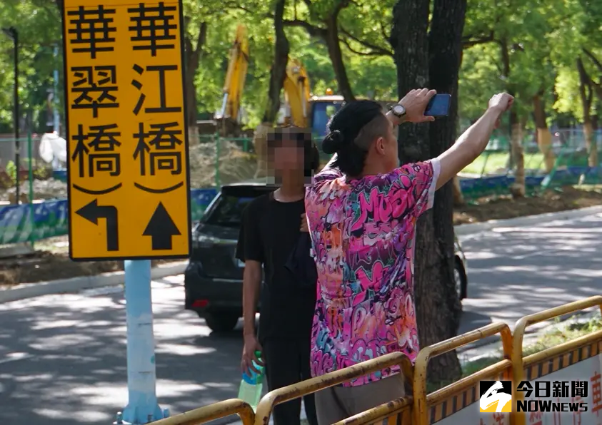 小草集結小南門聲援柯文哲！民眾比倒讚嗆：民眾黨比藍綠更爛