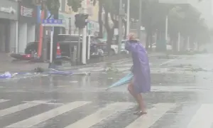 影／襲完海南換廣東！摩羯颱風將罕見三度登陸　中媒：雨下到模糊
