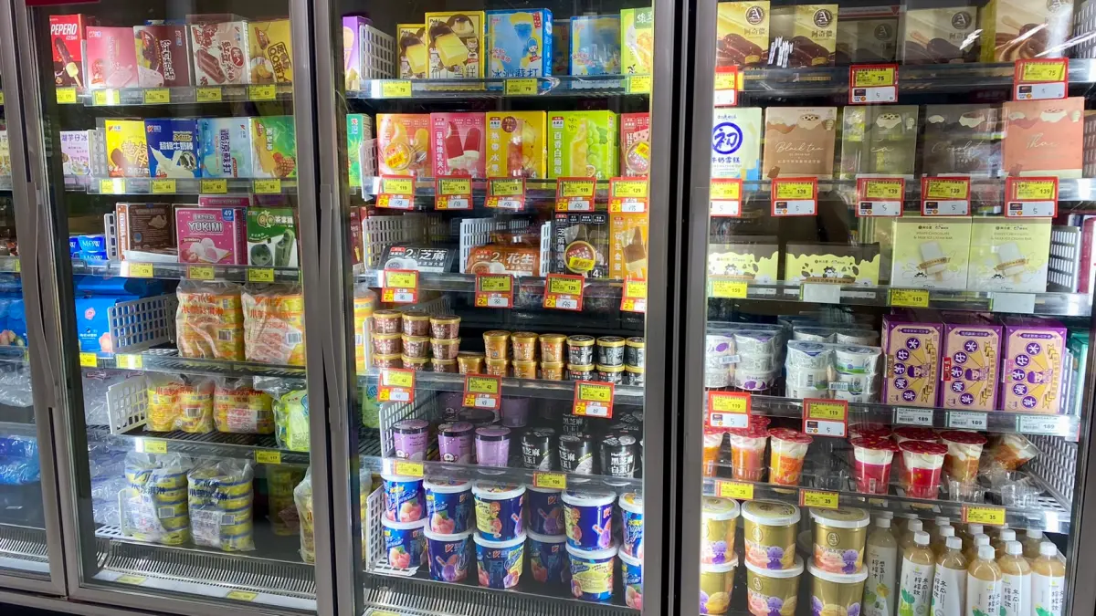 不只全聯有1元飲料！賣場大特價「冰棒每支6元」 家樂福飲料7元