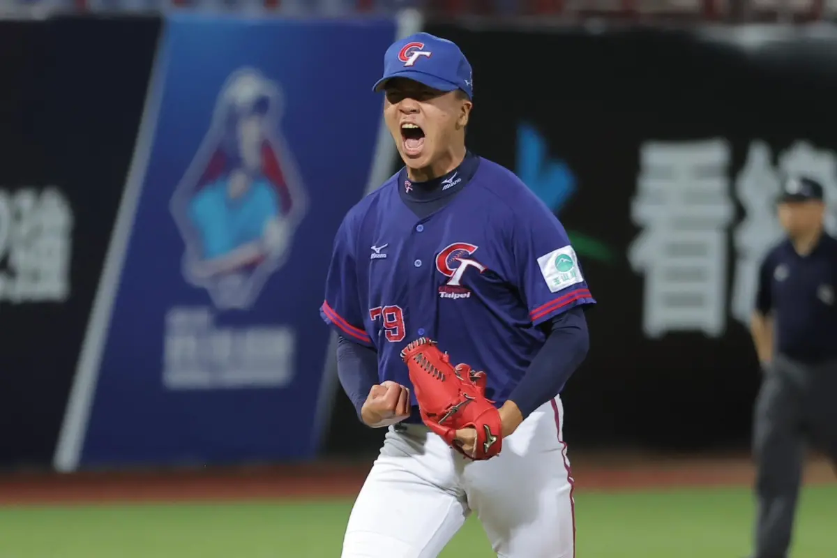 ▲U18亞青冠軍戰，中華隊投手林鉑濬，中繼登板主投4.1局無失分，獲選為大會MVP，如今傳出將與水手隊簽約。（圖／中華棒協提供）
