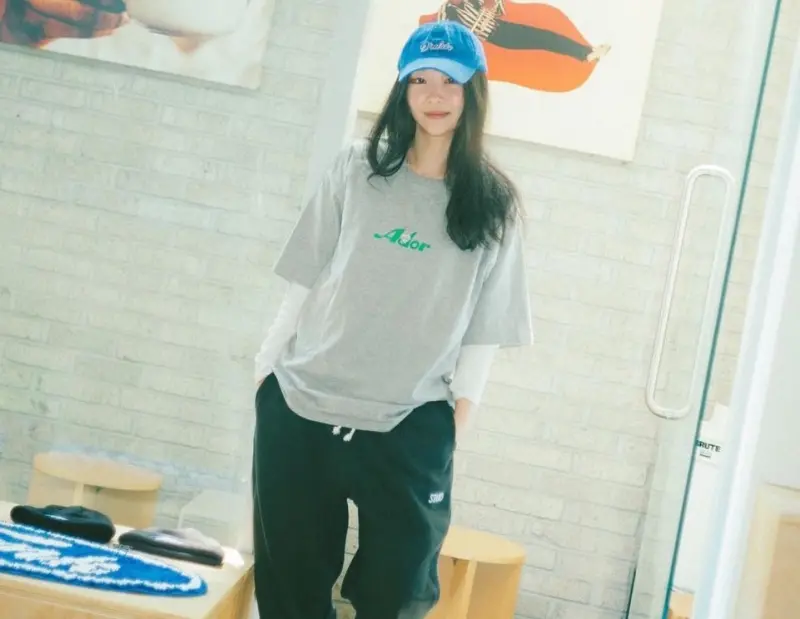 ▲閔熙珍認為再繼續努力只是浪費時間，決定辭去ADOR的社內理事職務，並與母公司HYBE解除合約。（圖／閔熙珍 IG）
