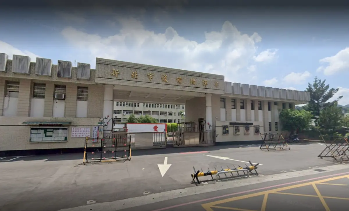 ▲今（9日）上午，新北市土城區的新北後備指揮部後備旅，鄭姓營長遭子彈擊傷左腳掌，被緊急送醫救治。（圖／翻攝googlemap）