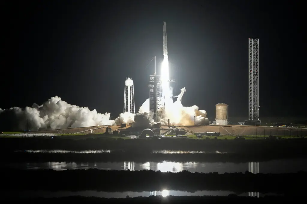 SpaceX創造歷史 完成史上首次民間太空漫步