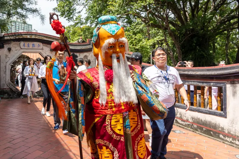 ▲台北霞海城隍廟城隍爺、城隍夫人及月老9月17日駐駕林園守姻緣。（圖／品牌提供）