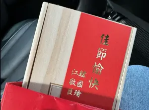 暖男院長無誤！韓國瑜送全立法院這貴禮　他曝：過往都沒有
