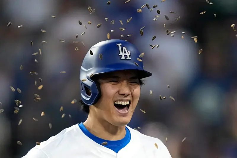 ▲美國職棒大聯盟（MLB）洛杉磯道奇隊日籍球星大谷翔，今（12）在對芝加哥小熊隊的比賽中，首打席敲出本季第47號全壘打。（圖／美聯社／達志影像）