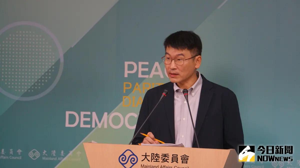 ▲陸委會副主委兼發言人梁文傑主持例行記者會。（圖／記者呂炯昌攝）