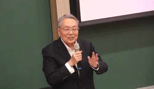 談台灣怎麼發展健康產業 施振榮:先把醫療服務定位為產業