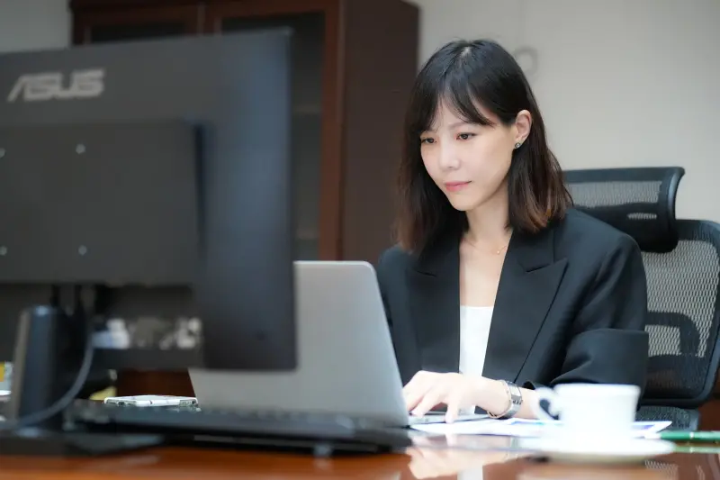 ▲李慧芝透過臉書表示,她今天正式上任成為行政院發言人。(圖/行政院發言人臉書)