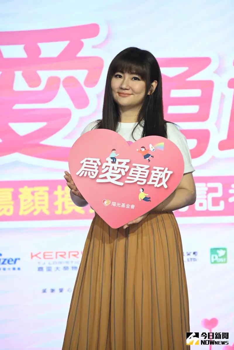▲Selina日前替小腰果舉辦抓周宴,她提到兒子滿臉笑容。(圖/記者林調遜攝影)