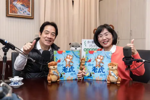 ▲賴清德曾化身「阿德叔叔」來為小朋友說故事，蘇巧慧透露籌備過程與幕僚開會許久。（圖／翻攝自賴清德臉書）