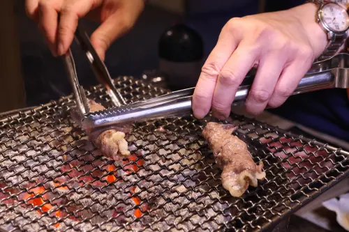 Mid-Autumn Festival barbecuing is a uniquely Taiwanese tradition. (NOWNEWS)