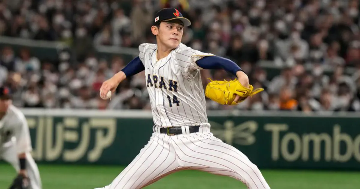 ▲被稱為「令和怪物」的佐佐木朗希，有望在今年休賽季就赴美挑戰大聯盟，德州遊騎兵隊總經理Chris Young親赴日本觀察。（圖／美聯社／達志影像）