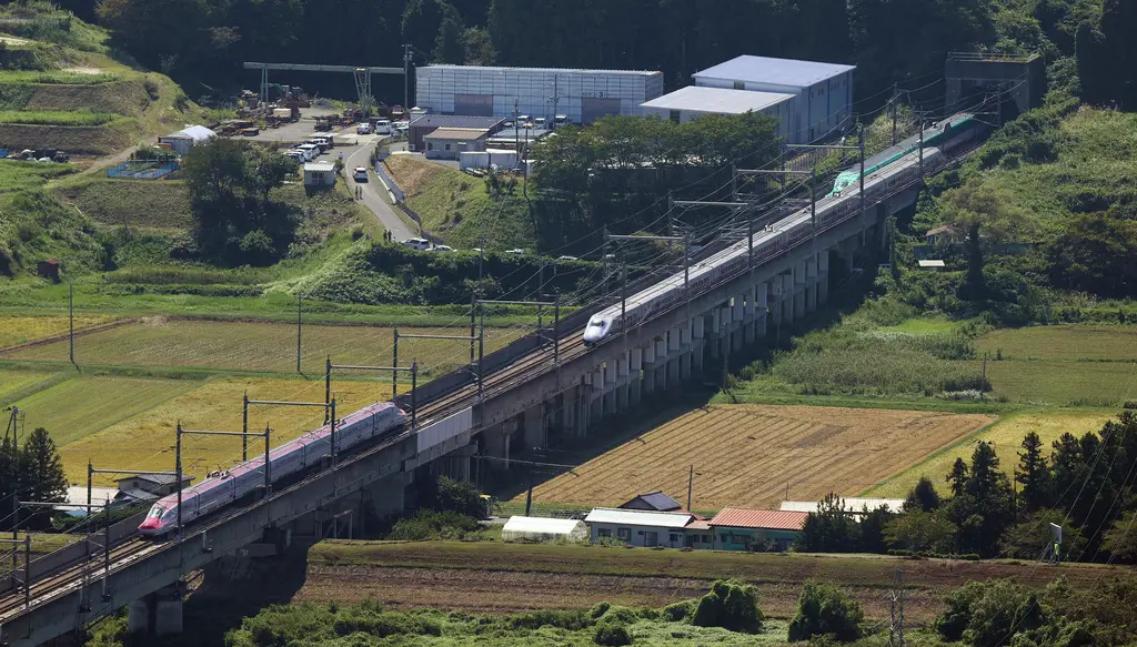 行駛一半突分離！日新幹線車廂脫鉤停駛 專家：可能系統誤送訊號