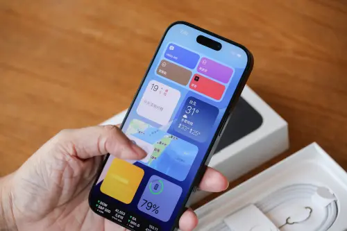iPhone 16才開賣！果粉開箱「爆一片災情」崩潰：死當、關不了機
