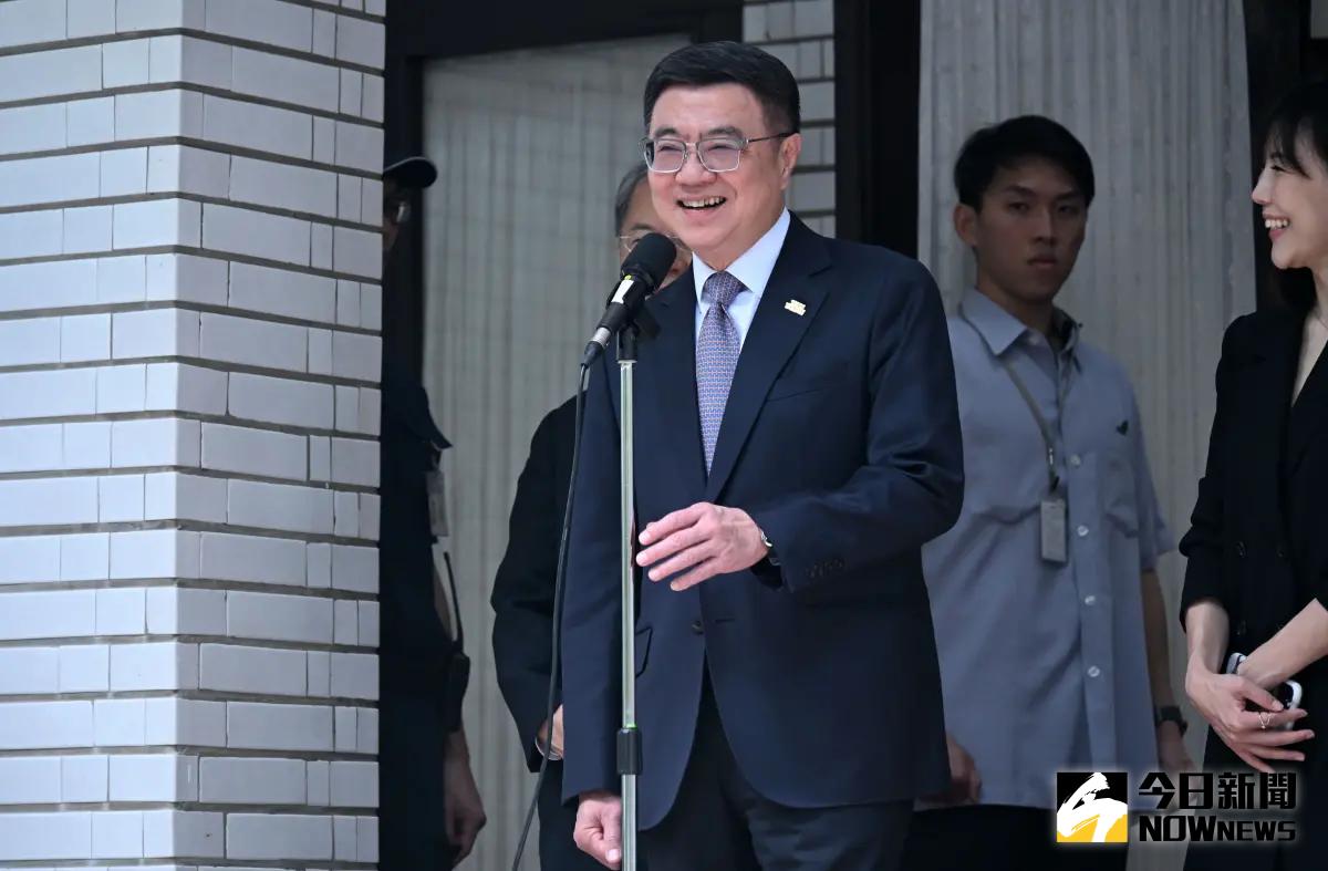 ▲卓榮泰受訪時說，他還是非常感謝韓院長，私底下兩人互相都有些溫暖的互動。（圖／記者林調遜攝，2024.09.20）