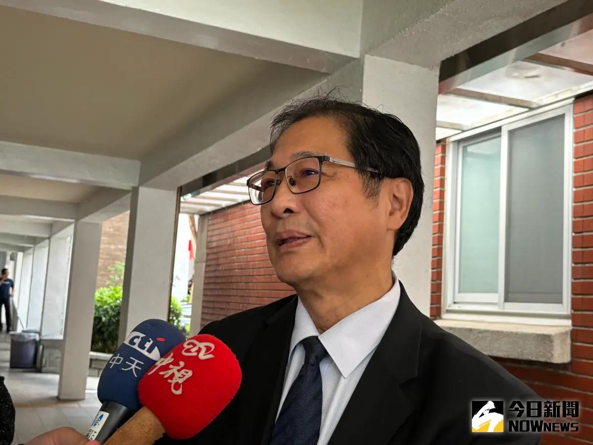 ▲民進黨大老吳乃仁遭爆料與5名檢察官進入高檔餐廳且同桌飲宴，法務部長鄭銘謙受訪時表示，北檢已在第一時間進行行政調查。（圖／記者呂炯昌攝）