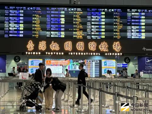 ▲出國族要注意機場服務費提高至750元，星宇航空、台灣虎航也同步調整部分收費。（圖／記者徐銘穗攝）