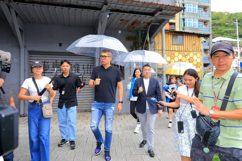 ▲國民黨副主席連勝文赴基隆挺謝國樑。（圖／國民黨基隆市黨部提供）