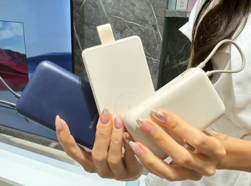 小米行動電源。(圖/記者周淑萍攝) ▲小米行動電源。(圖/記者周淑萍攝)