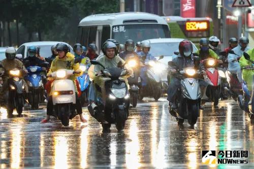 快訊／下班注意！6縣市「豪雨特報」　台北、新北、基隆超大豪雨
