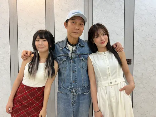 ▲陸子玄(左起)、錢小豪、林岱縈針對愛心公益和演藝活動上有許多心得交流,兩位年輕美女向前輩紅星學習到不少很受用的祕訣。(圖/紅心字會提供) ▲陸子玄(左起)、錢小豪、林岱縈針對愛心公益和演藝活動上有許多心得交流,兩位年輕美女向前輩紅星學習到不少很受用的祕訣。(圖/紅心字會提供)