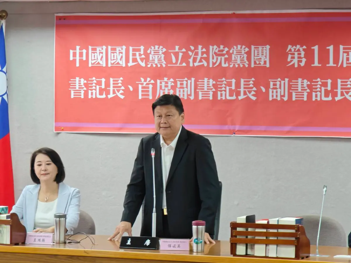 ▲國民黨立院黨團總召傅崐萁反問賴清德，未來兩岸的宗教、教育、文化交流，都是通敵嗎？（圖／傅崐萁辦公室提供）