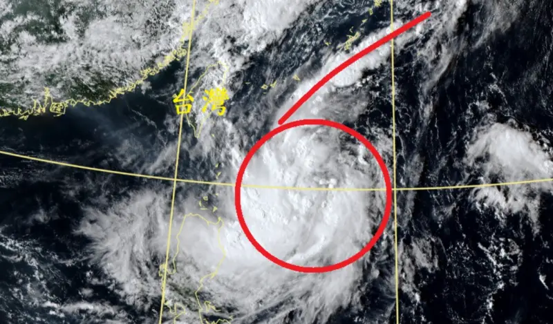 準山陀兒颱風最新狀態！鄭明典揭「6字形」關鍵特徵：發生共伴
