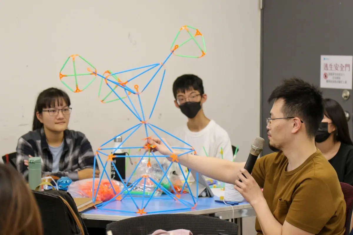 ▲台大創新領域學士學位學程成立於2022年，鼓勵開放自由的學習方式，每位學生都有自訂的創新領域主題。（圖／台大提供）