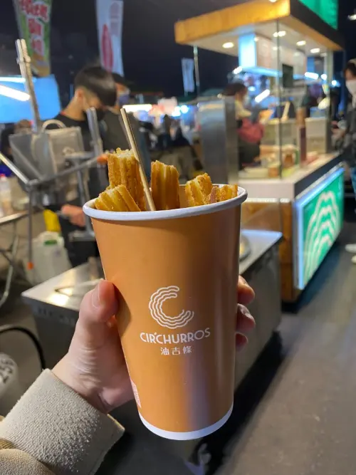 ▲Churros & co吉拿棒很受年輕人歡迎。（圖／翻攝Google評價）