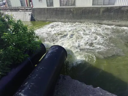 ▲山陀兒颱風逼近，高市水利局已於各地抽水站完成測試及油料補充作業。(圖／高市府水利局提供)