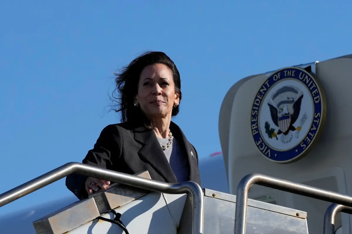 ▲一份最新民調顯示，美國民主黨總統候選人賀錦麗，在拉丁裔選民的領先優勢，是近幾次大選的民主黨候選人中最窄的。（圖／美聯社／達志影像）