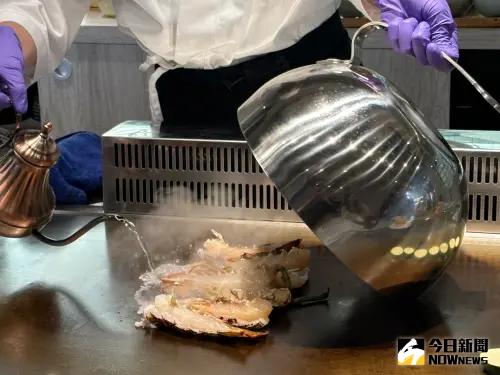 主打無菜單鐵板燒美食 「明水然•樂」插旗台中大魯閣
