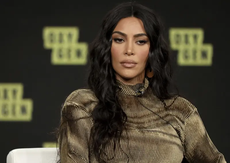 ▲美國名媛金卡戴珊近日完成長達6年的法律實習，終於取得報考加州律師考試的資格。她可說是隨著父親的腳步踏入法律界，金卡戴珊的父親也是一位知名律師，曾參與轟動全美的辛普森案件。（圖／美聯社）