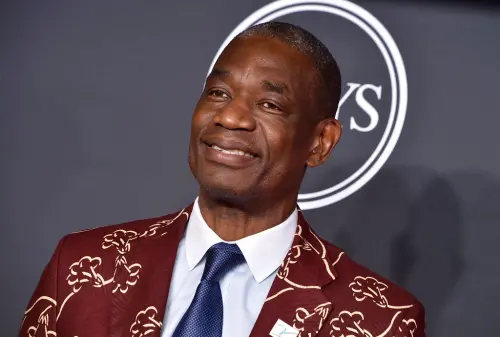 Dikembe Mutombo全名超長！因搖手指被NBA罰款　但他仍堅持要做
