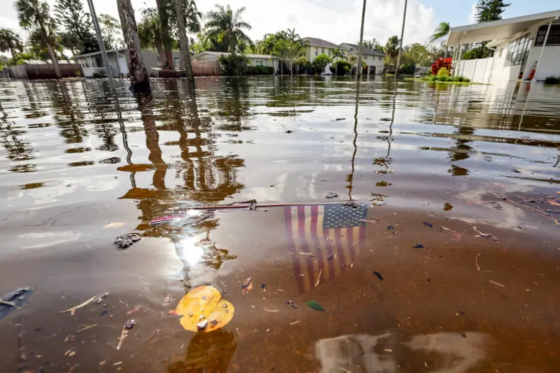 ▲颶風海倫給美國帶來嚴重災情，截至1日中午已造成130人死亡，其中以北卡羅來納州受創最重，已達56死。（圖／美聯社／達志影像）