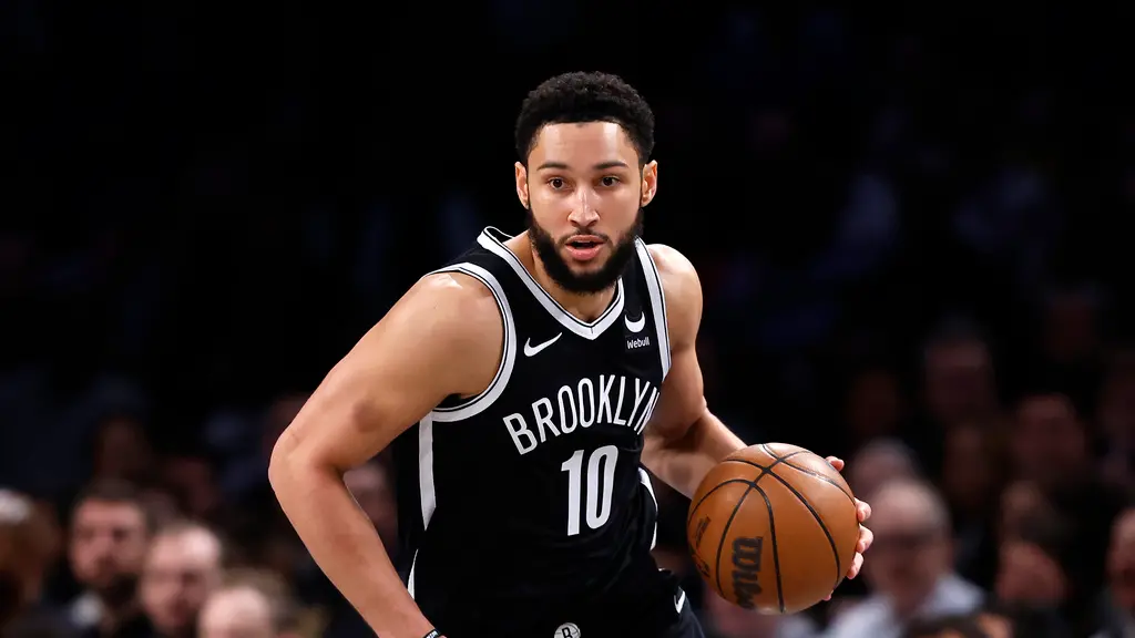 ▲布魯克林籃網今（24）日前進客場交手亞特蘭大老鷹，上個賽季飽受傷勢困擾的Ben Simmons，如今新賽季首戰並未缺席，而是擔綱先發出戰，最終他上場24分鐘，得到6分5籃板8助攻，卻也發生多達6次失誤。（圖／美聯社／達志影像）