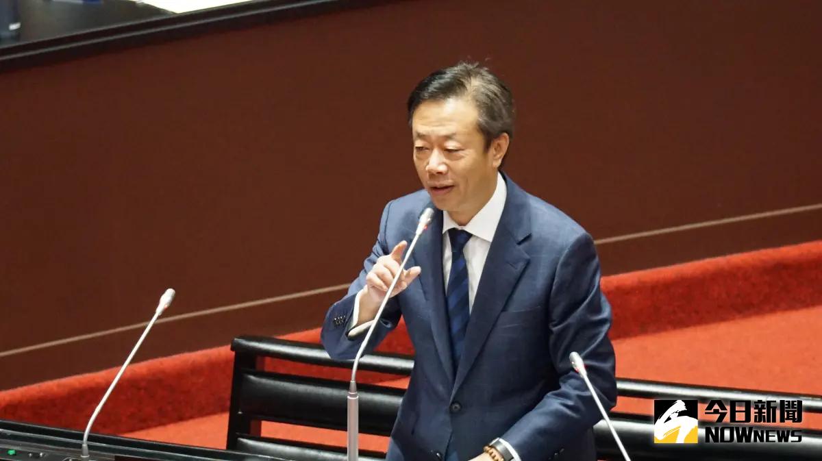 ▲張宏陸日前在政論節目《少康戰情室》上說，「最好的就是解散國會重新來」。國民黨台北市議員游淑慧批，張宏陸是立委，自己說要解散國會，丟不丟臉？（圖／記者呂炯昌攝）